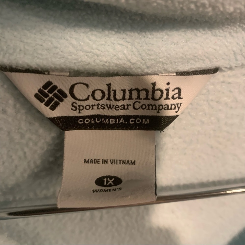 Women’s Fleece Columbia Jacket - Picture 3 of 4